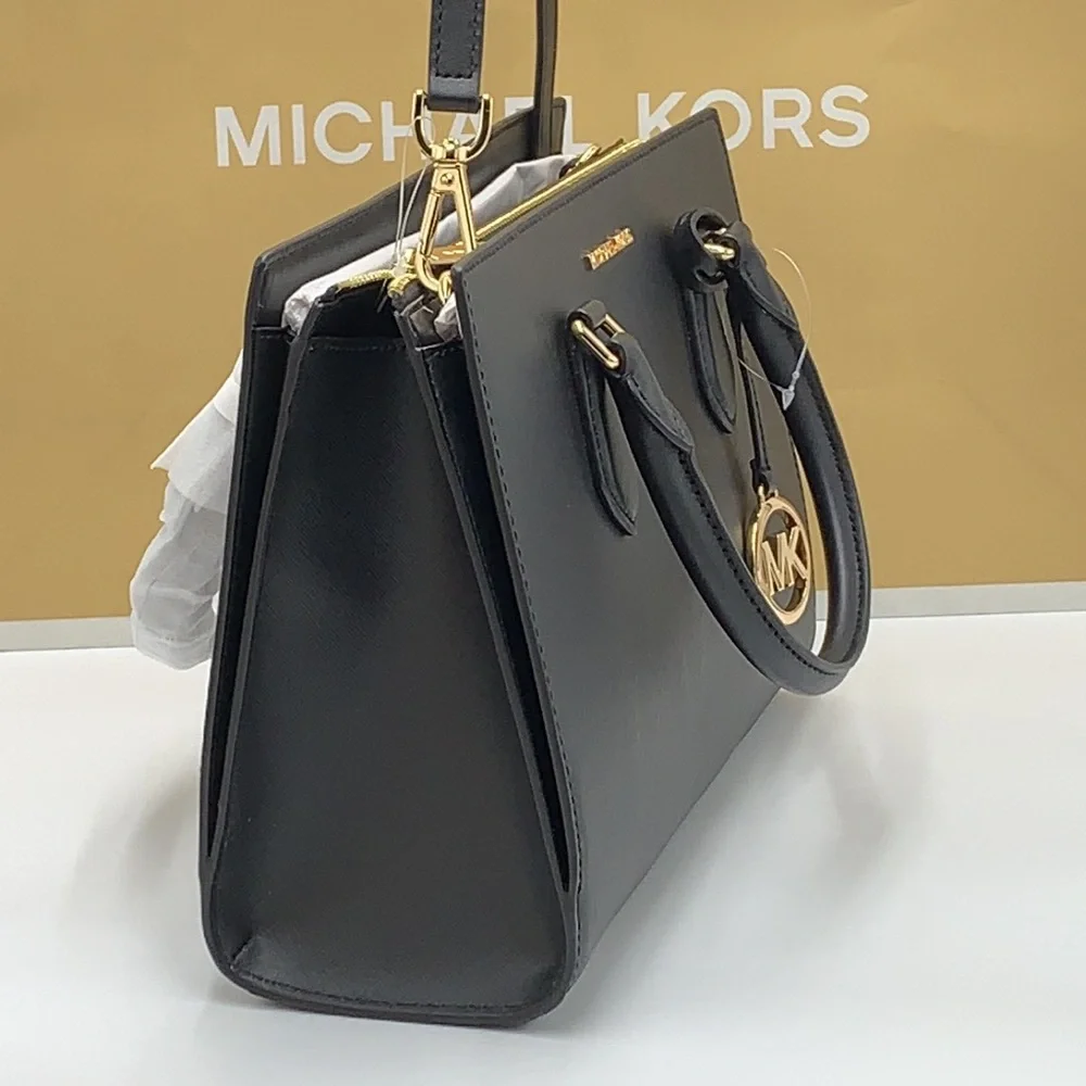 MICHAEL KORS SHEILA MEDIUM CENTER ZIP SATCHEL / CROSSBODY BLACK COLOR